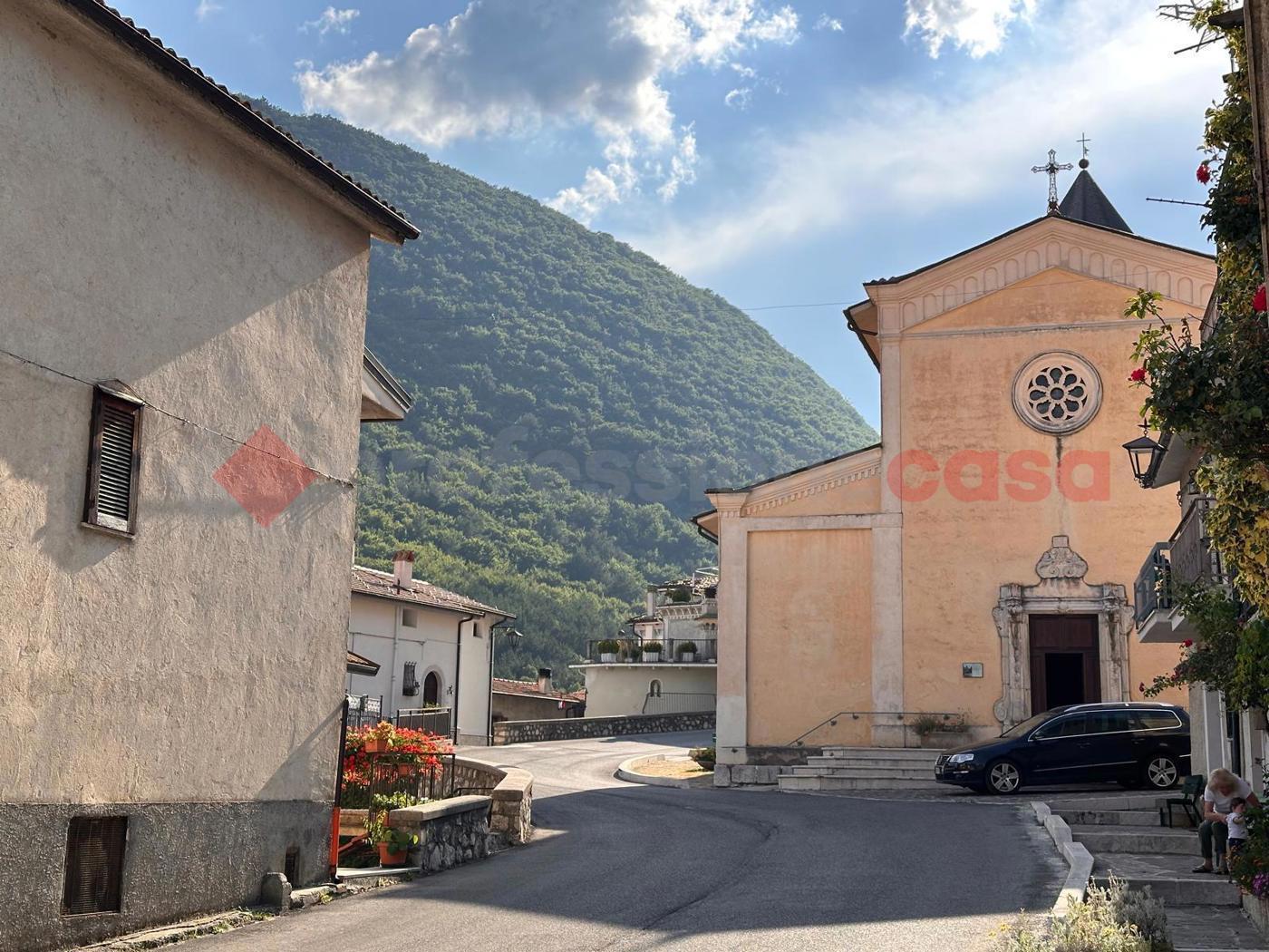 Casa indipendente in vendita a Villetta Barrea