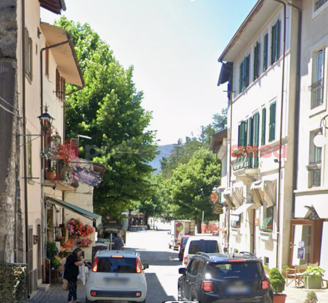 Casa indipendente in vendita a Pescasseroli