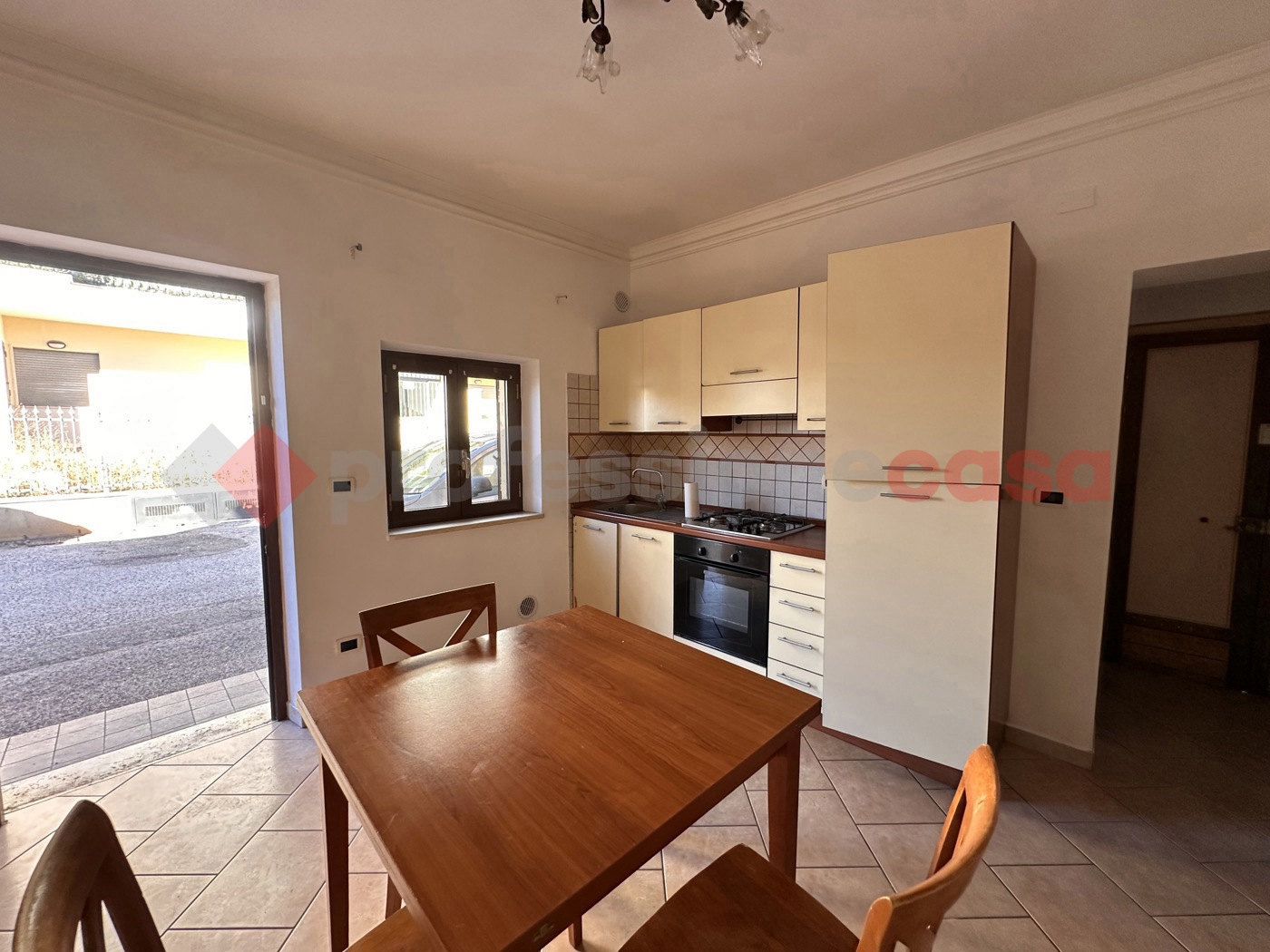 Casa indipendente arredata in affitto a Avezzano