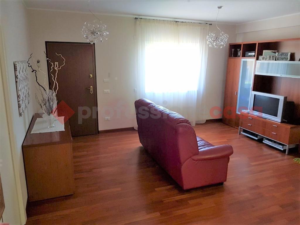 Villa Bifamiliare con giardino a Avezzano