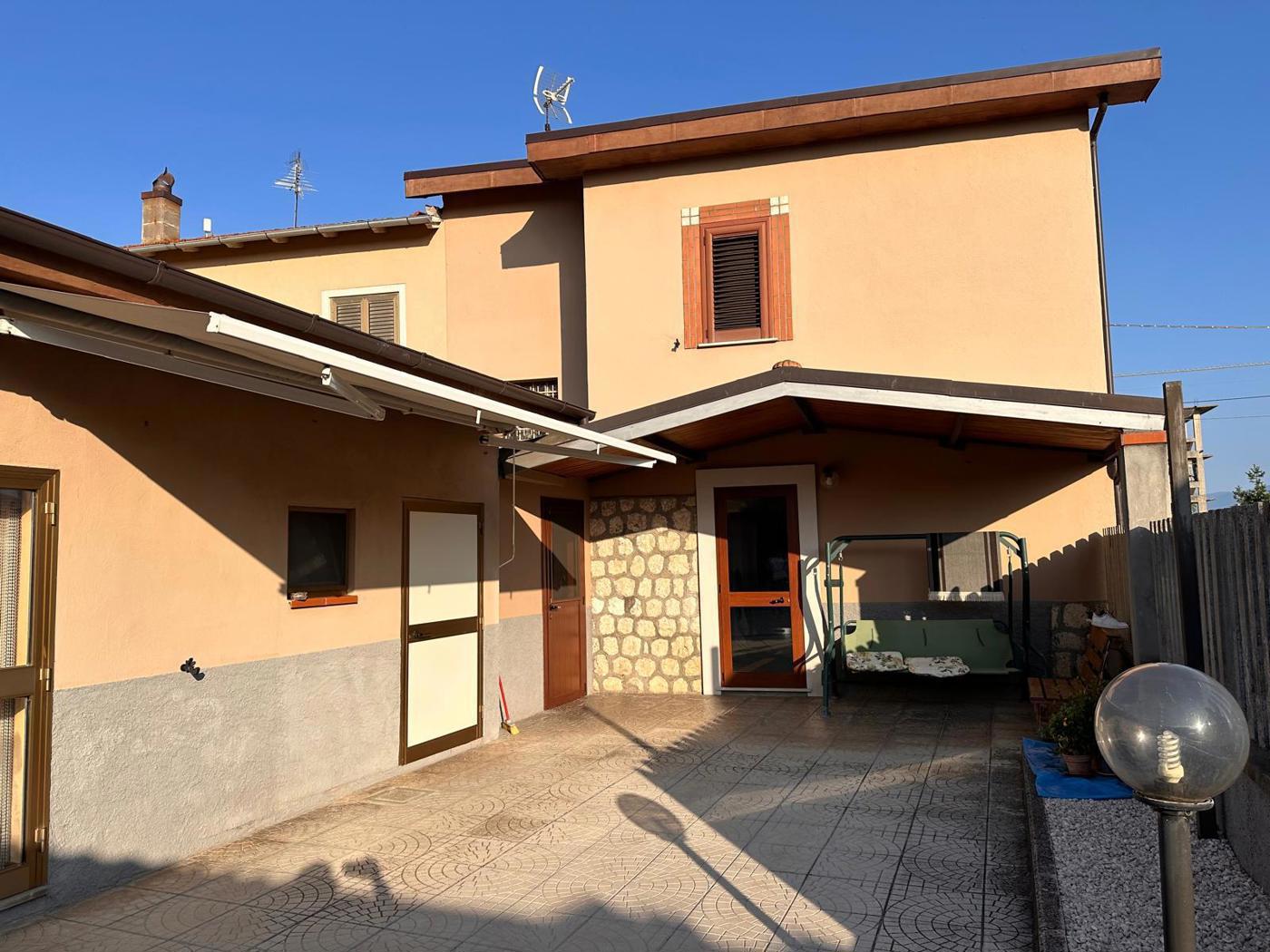 Casa indipendente in vendita a Avezzano