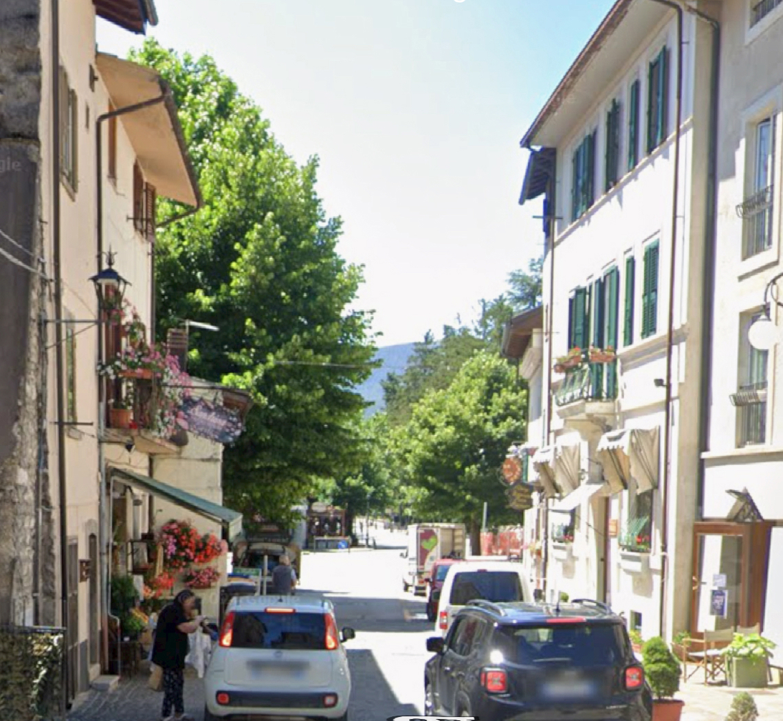 Casa indipendente in vendita a Pescasseroli