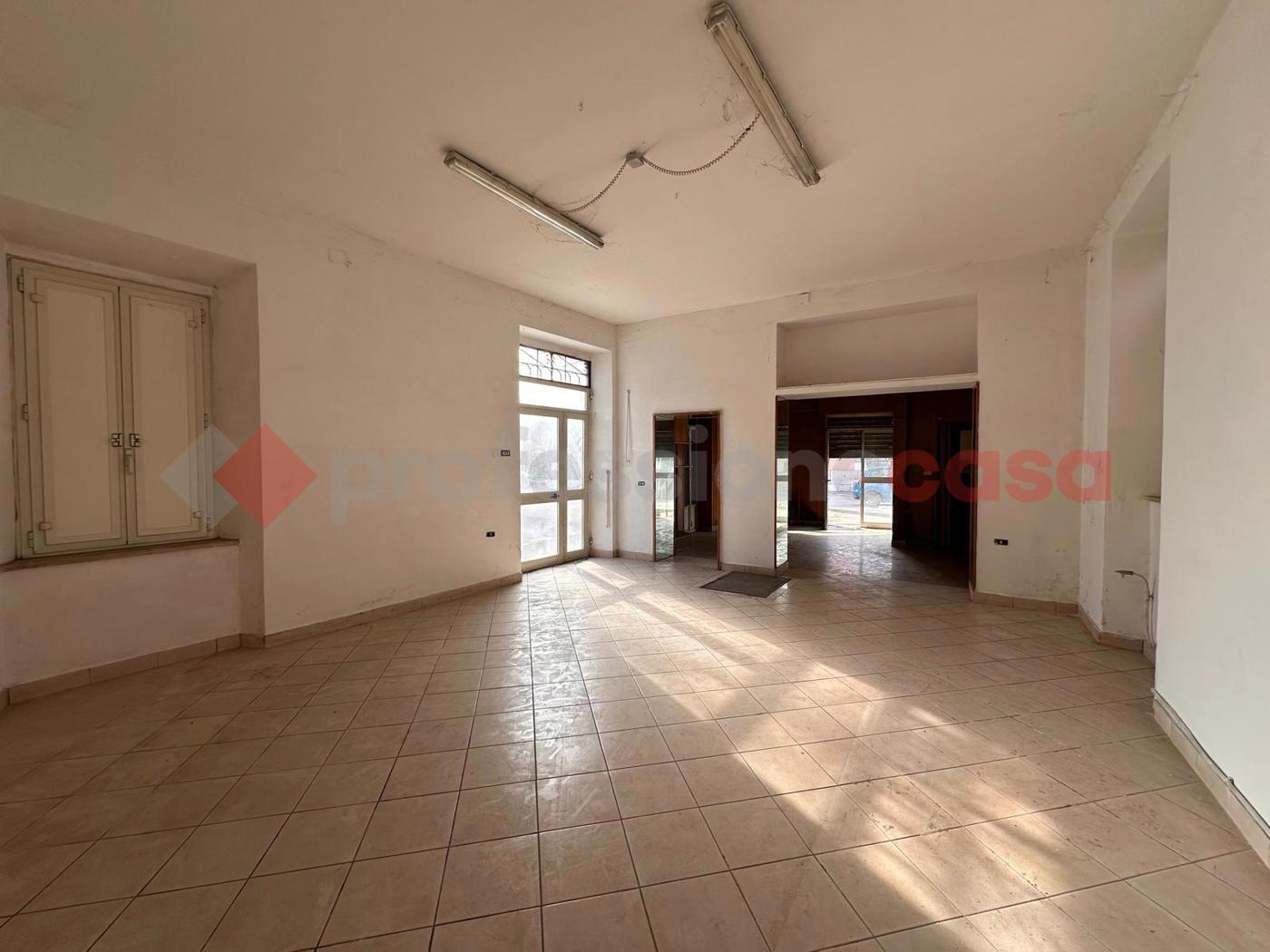 Negozio in vendita a Avezzano