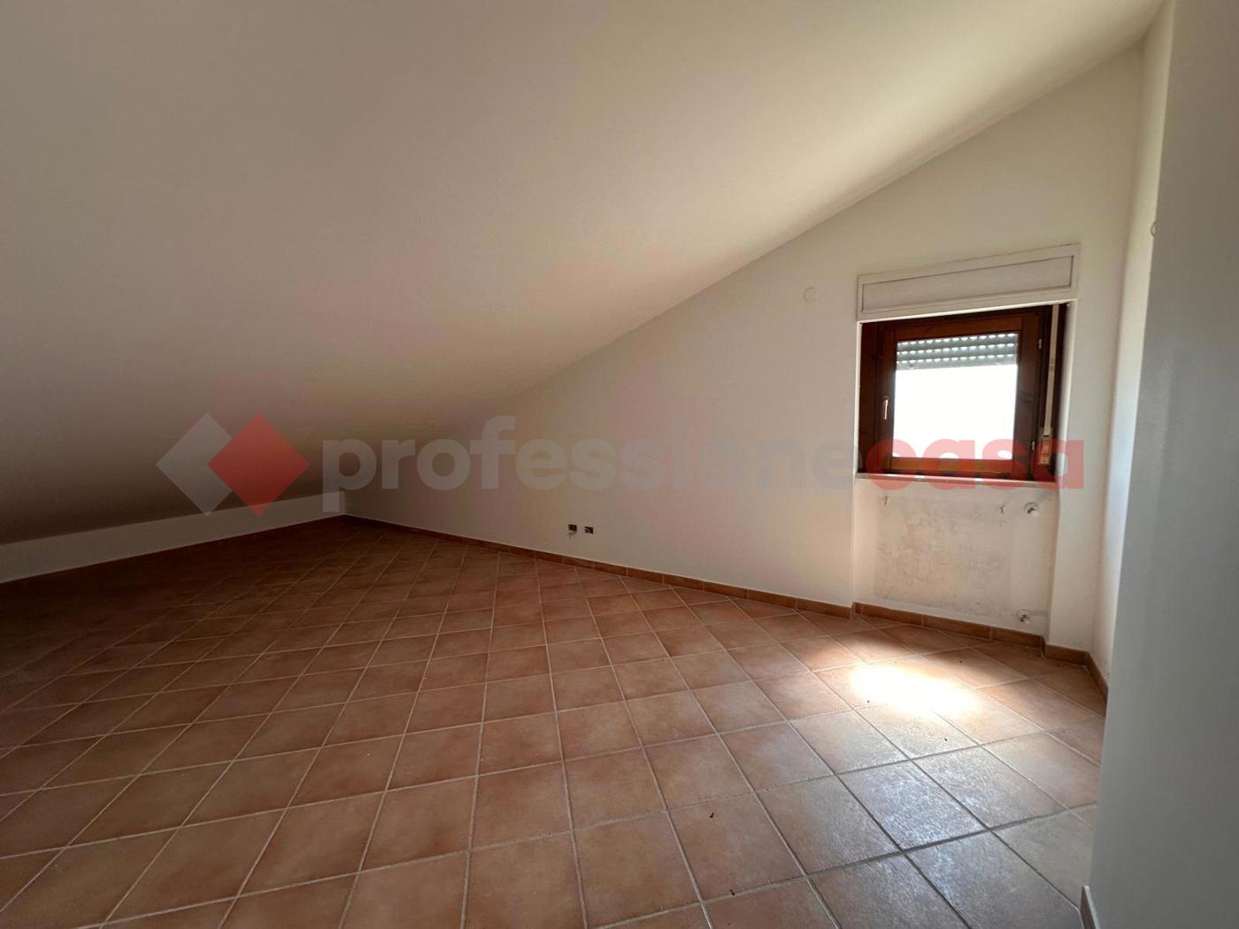 Bilocale con box a Avezzano