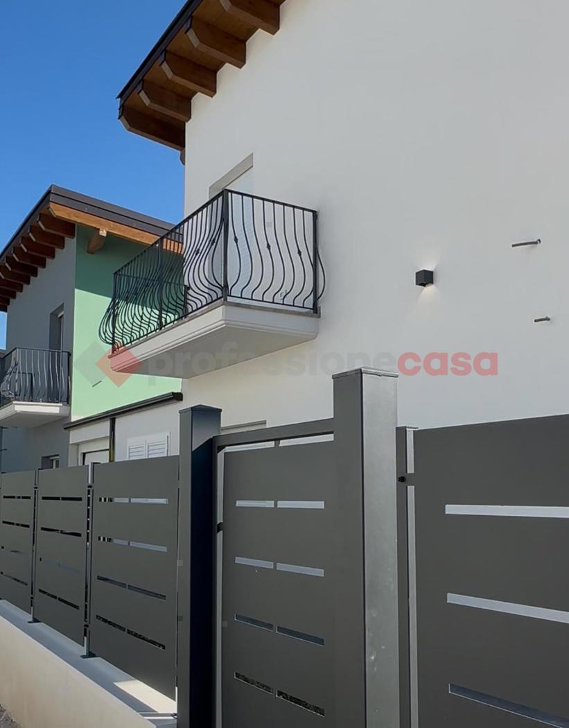 Villa Bifamiliare con box a Avezzano