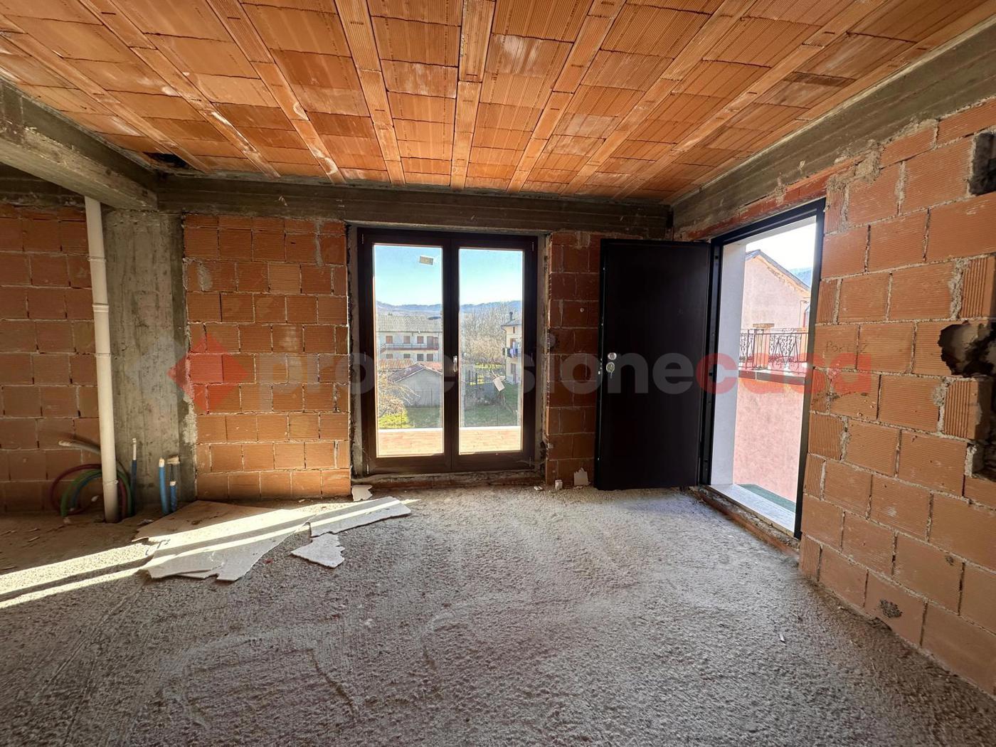 Trilocale con giardino a Pescasseroli