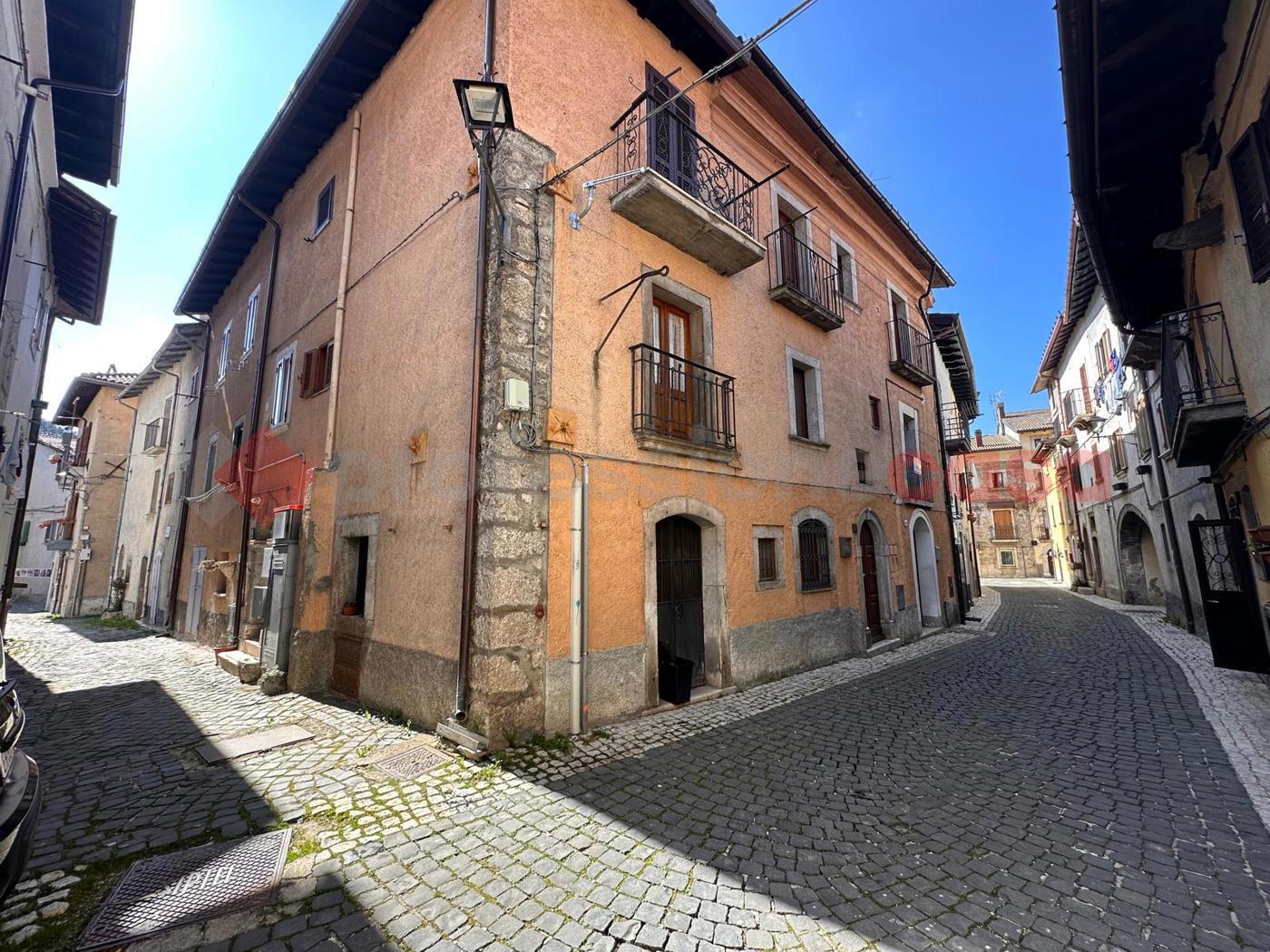 Casa indipendente in vendita a Pescasseroli