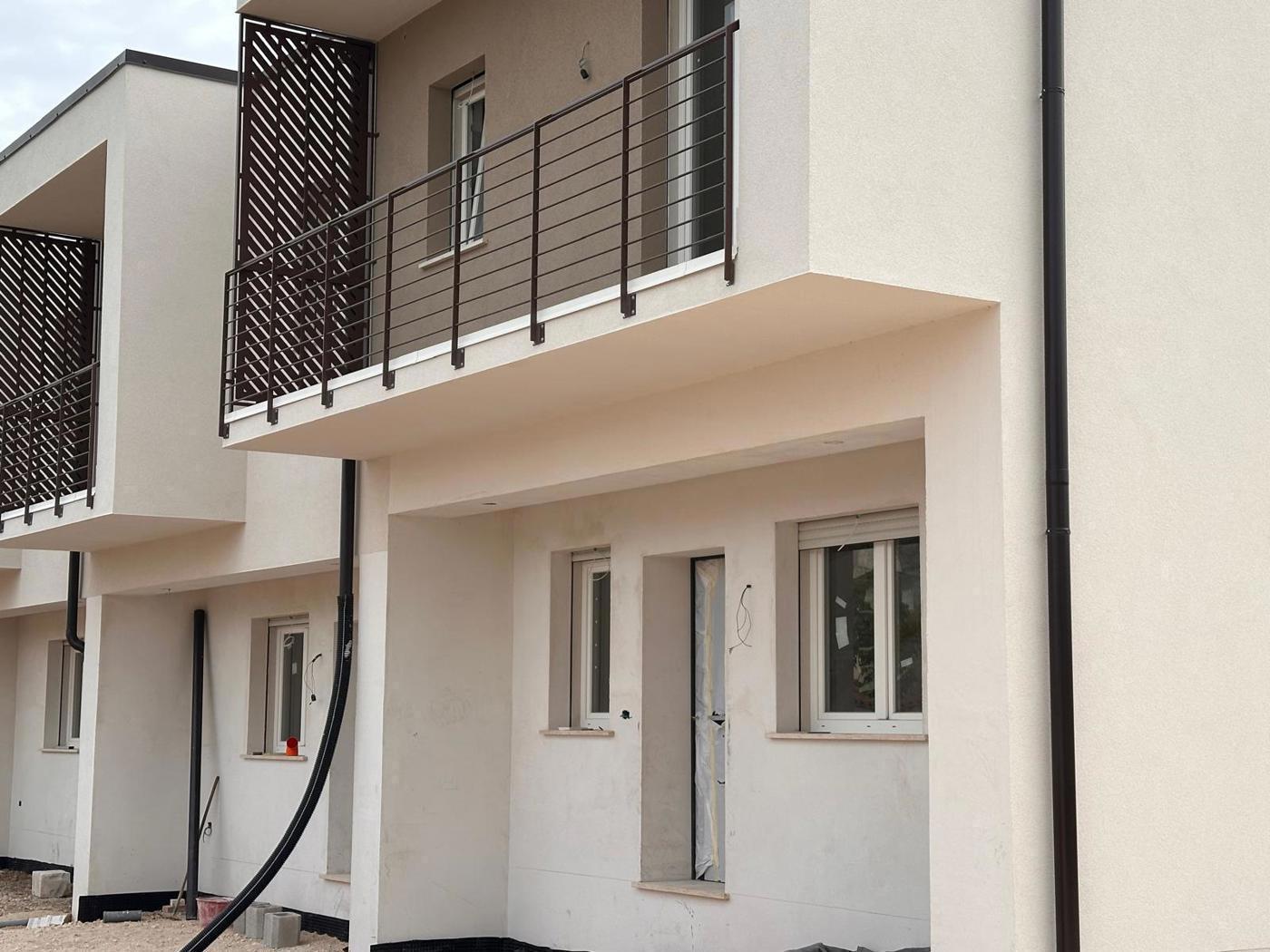 Villa Bifamiliare con giardino a Avezzano