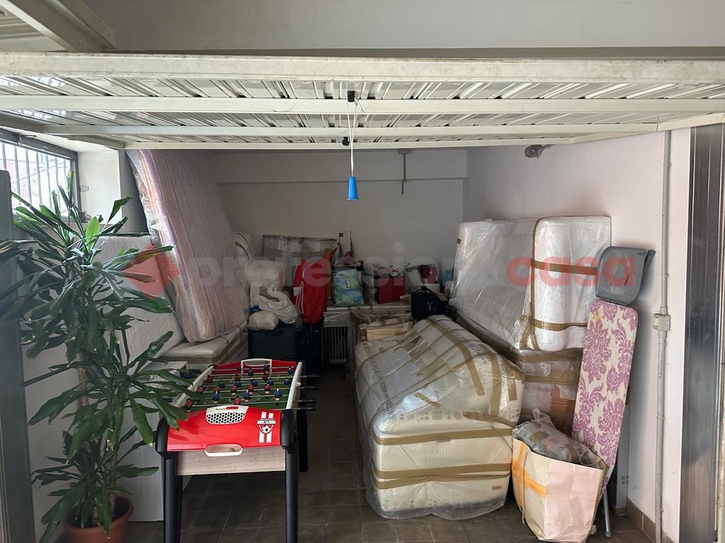 Box/Garage 18mq in vendita a Avezzano