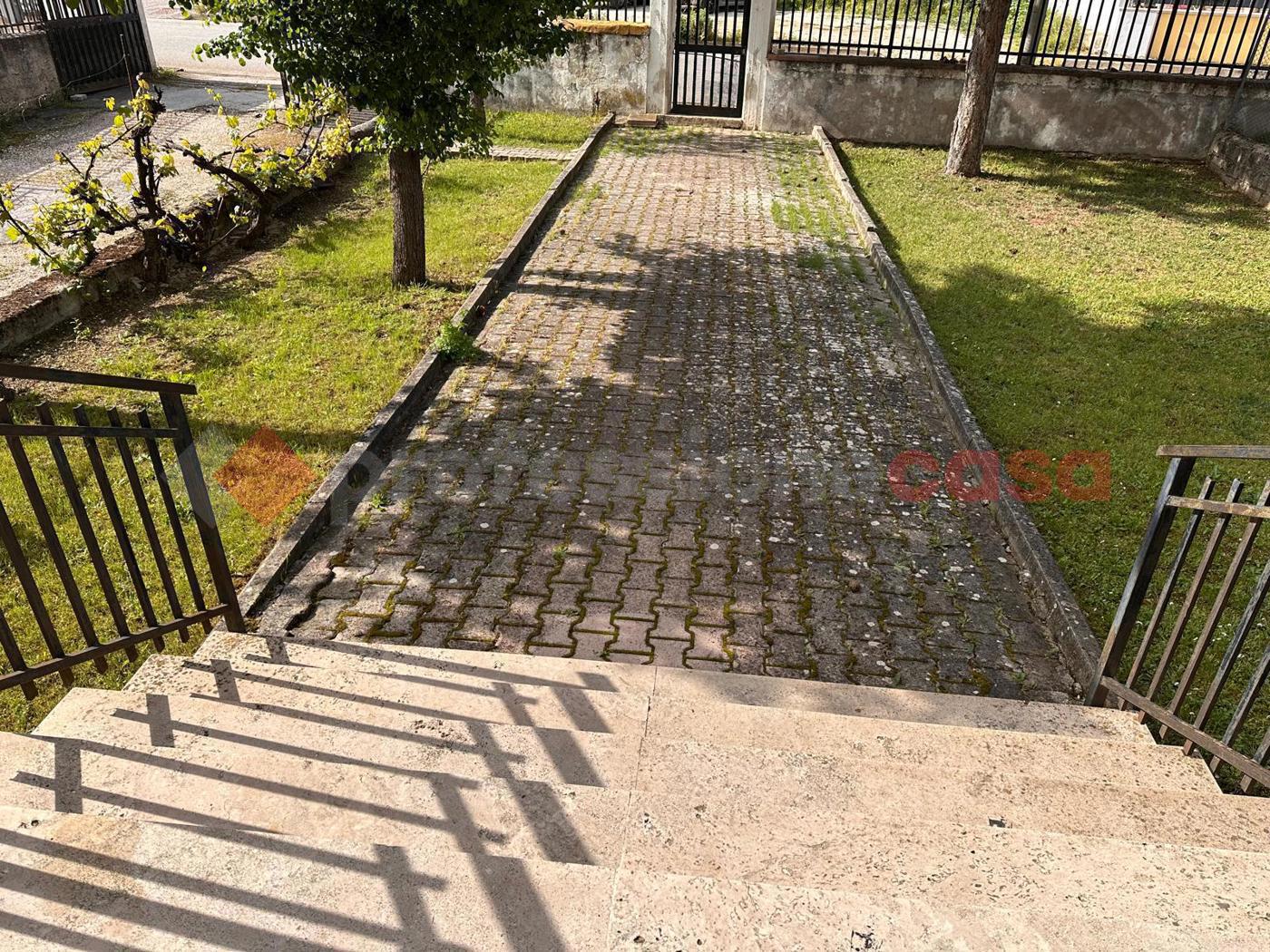 Bilocale con box doppio a Avezzano