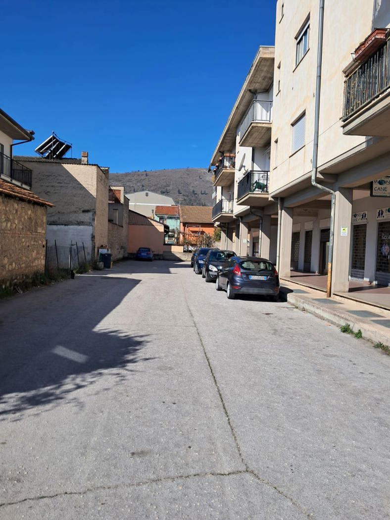 Ufficio in vendita a Avezzano