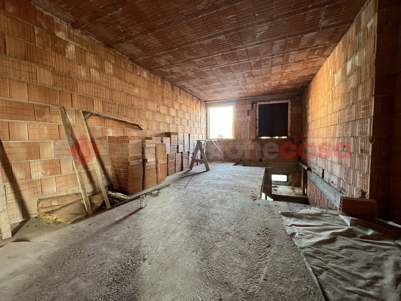 Monolocale con giardino a Oppeano