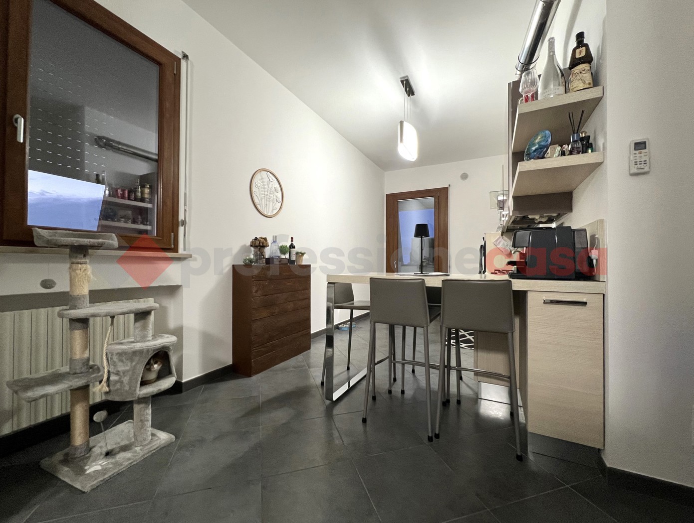 Quadrilocale con box a Bovolone