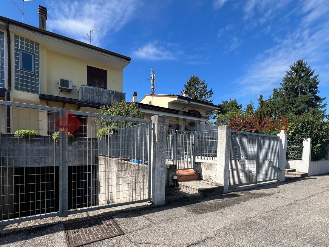 Villa con giardino a Bovolone