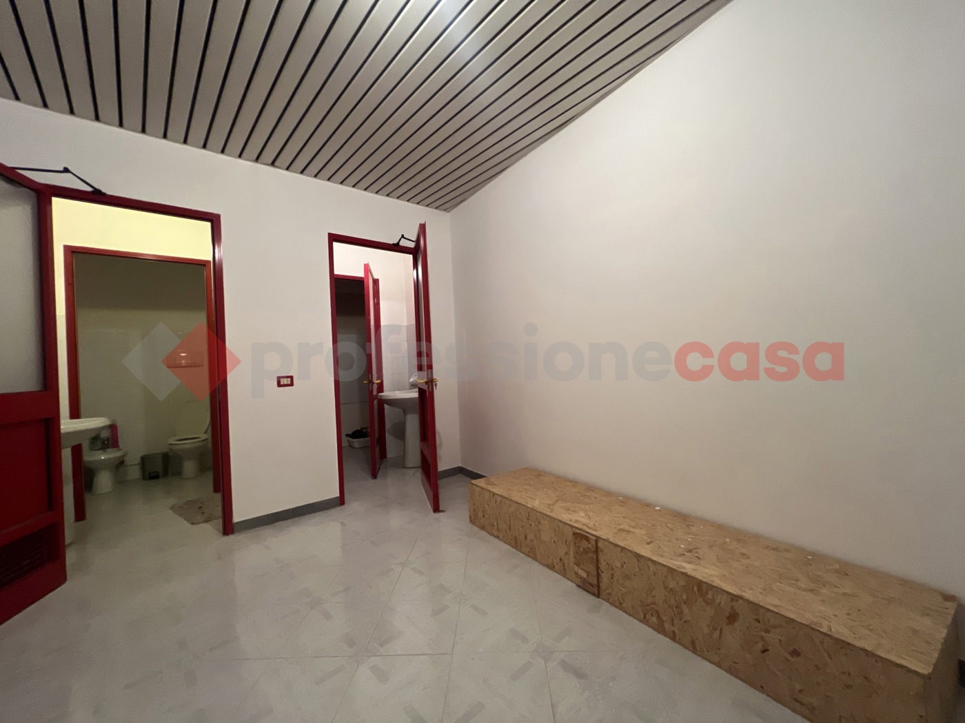 Negozio in vendita a Isola Rizza