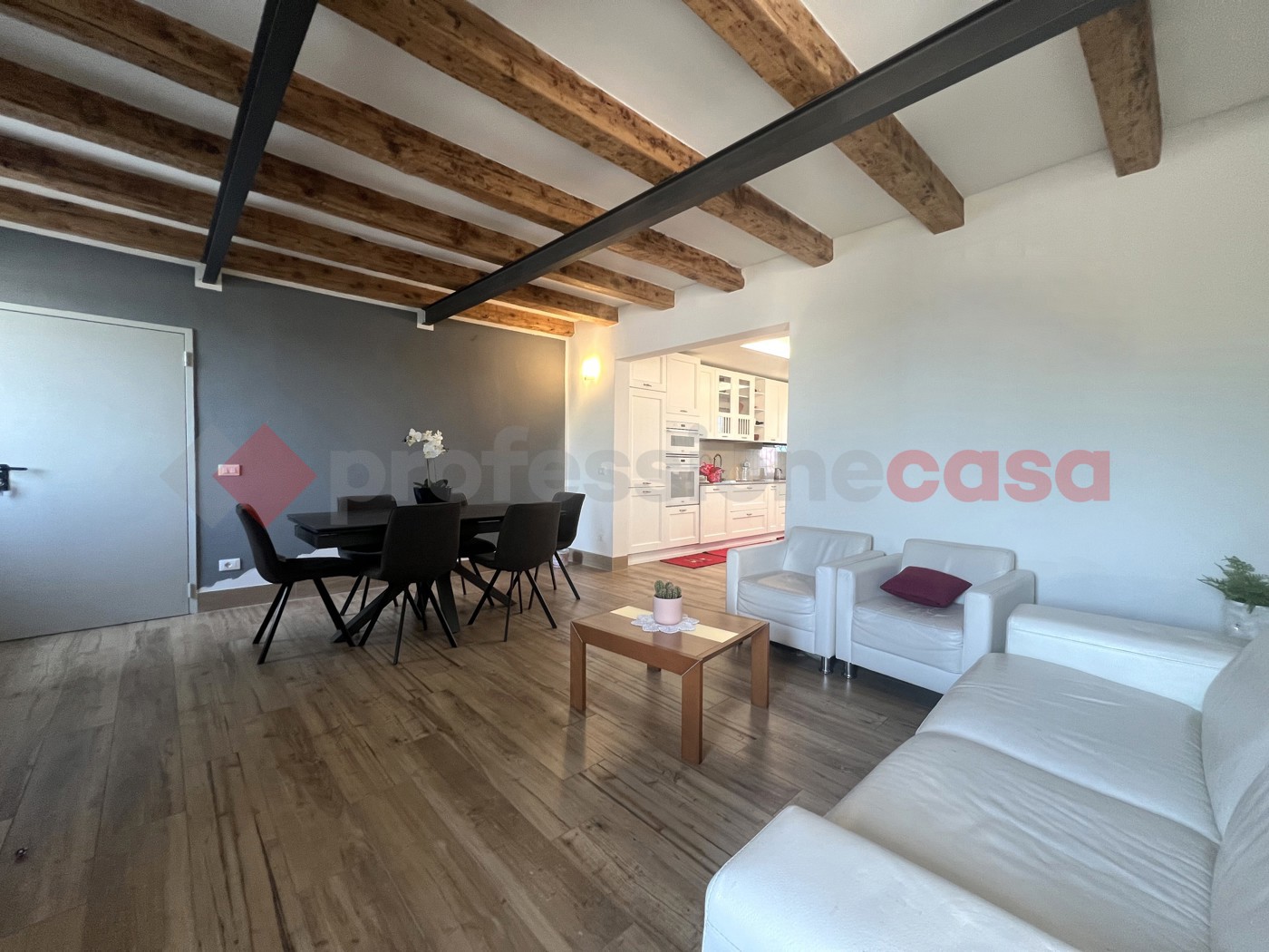 Casa indipendente con box doppio a Isola Rizza