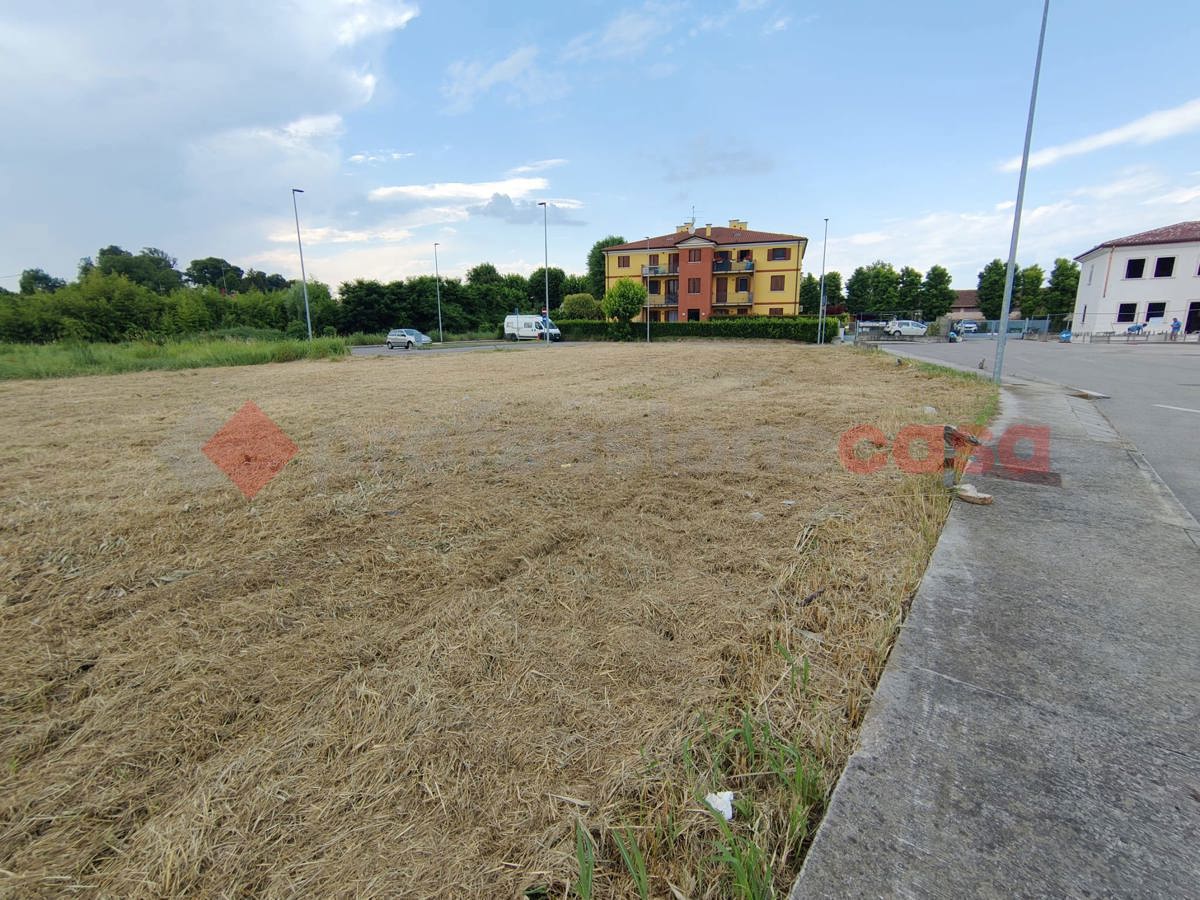 Terreno Edificabile in vendita a Isola Rizza