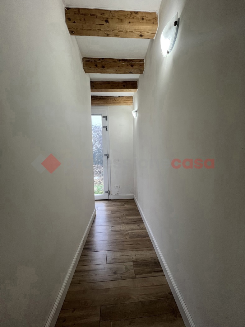 Casa indipendente con box doppio a Isola Rizza