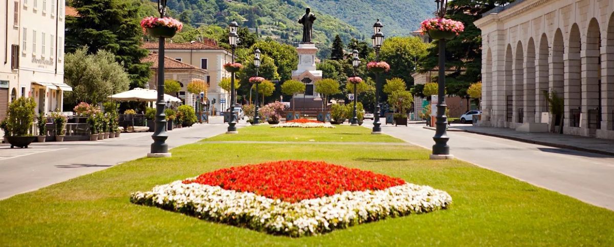 Attivit commerciale Bar e tabacchi in vendita a Brescia