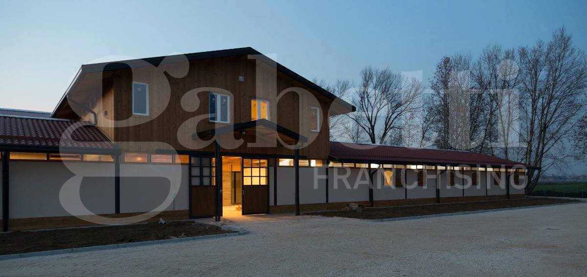 Stabile/Palazzo in vendita a Seniga