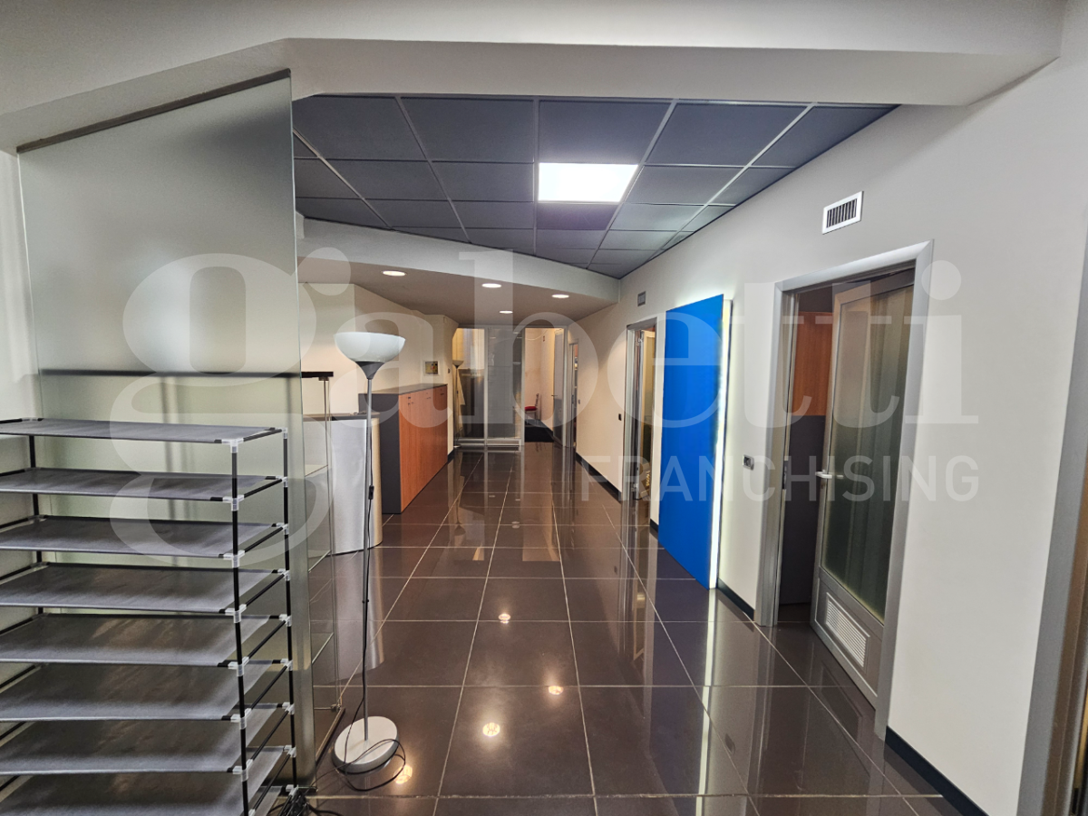 Ufficio con box doppio a Brescia