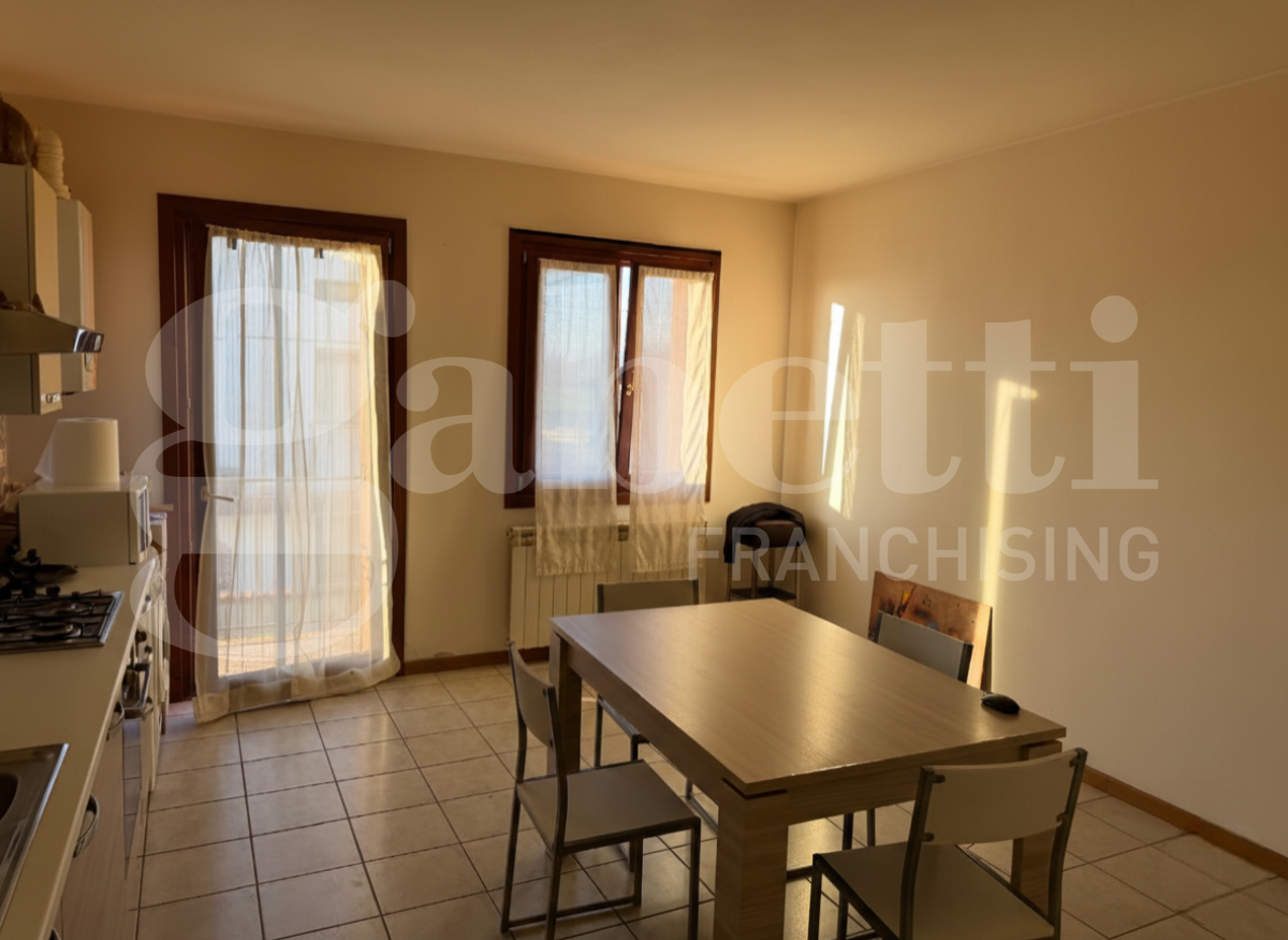 Bilocale con box a Rovato