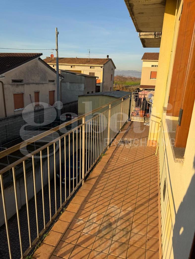 Bilocale con box a Rovato