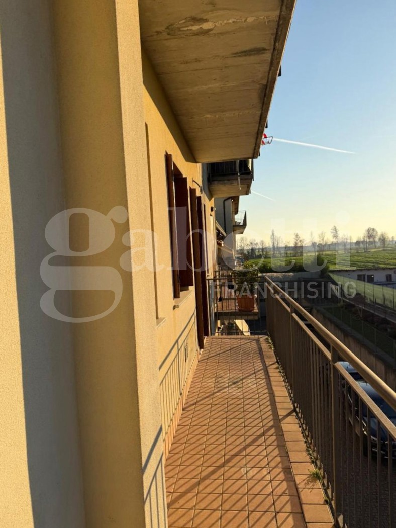 Bilocale con box a Rovato