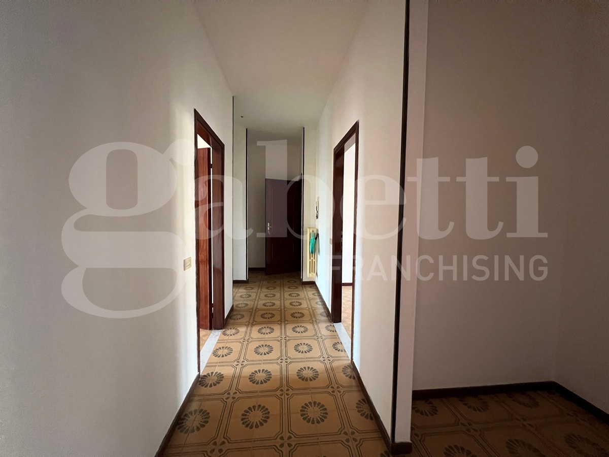 Quadrilocale in affitto a Nave