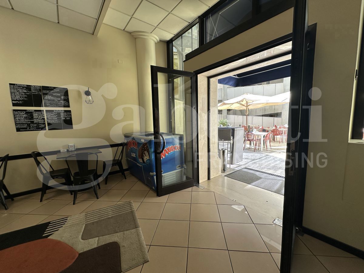 Attivit� commerciale Bar e tabacchi in vendita a Brescia