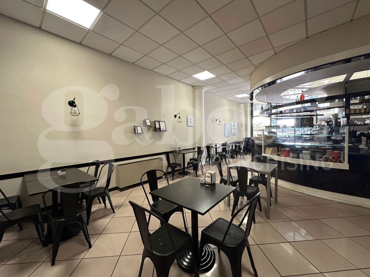 Attivit� commerciale Bar e tabacchi in vendita a Brescia