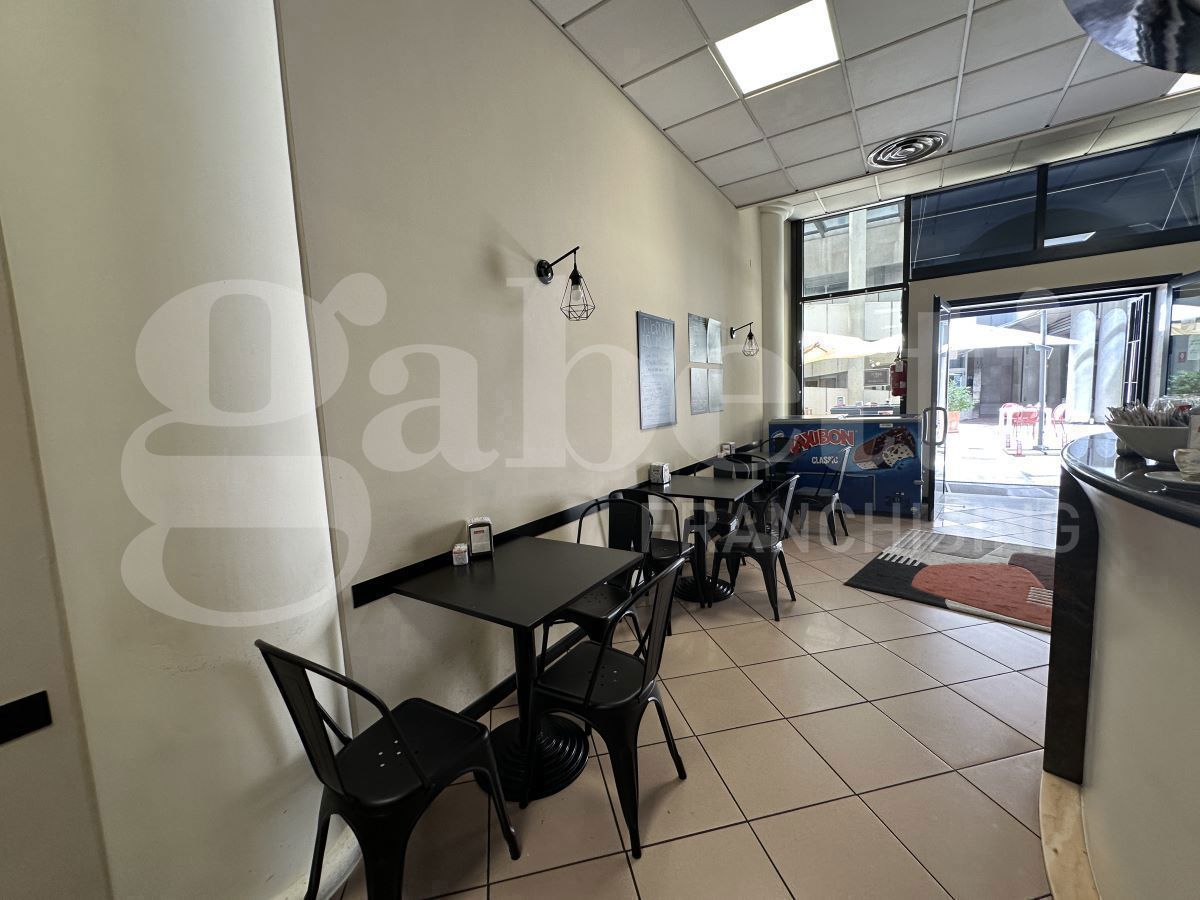 Attivit� commerciale Bar e tabacchi in vendita a Brescia