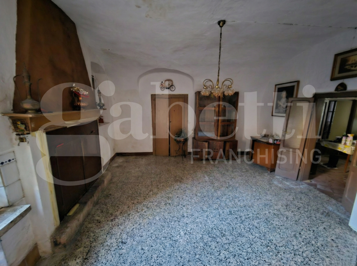 Casa indipendente da ristrutturare a Brescia