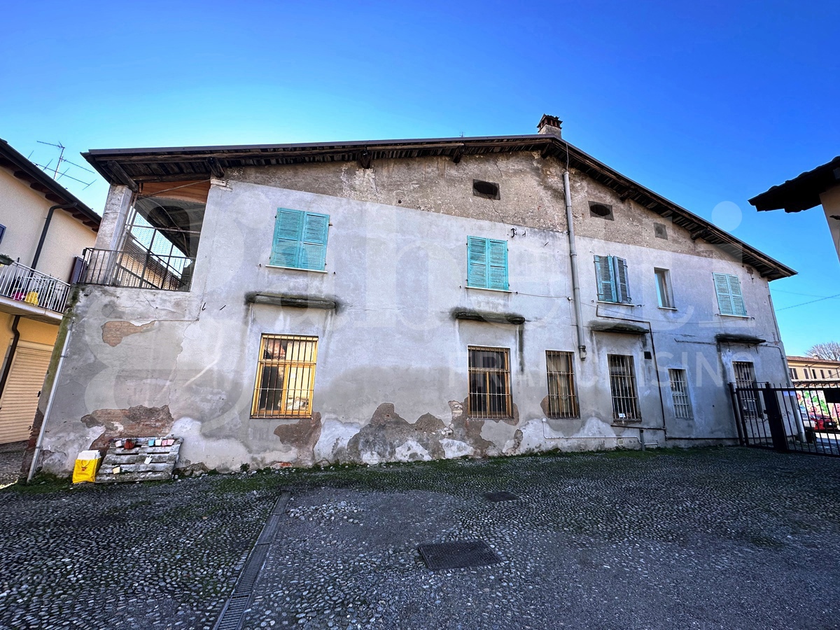 Rustico da ristrutturare a Brescia