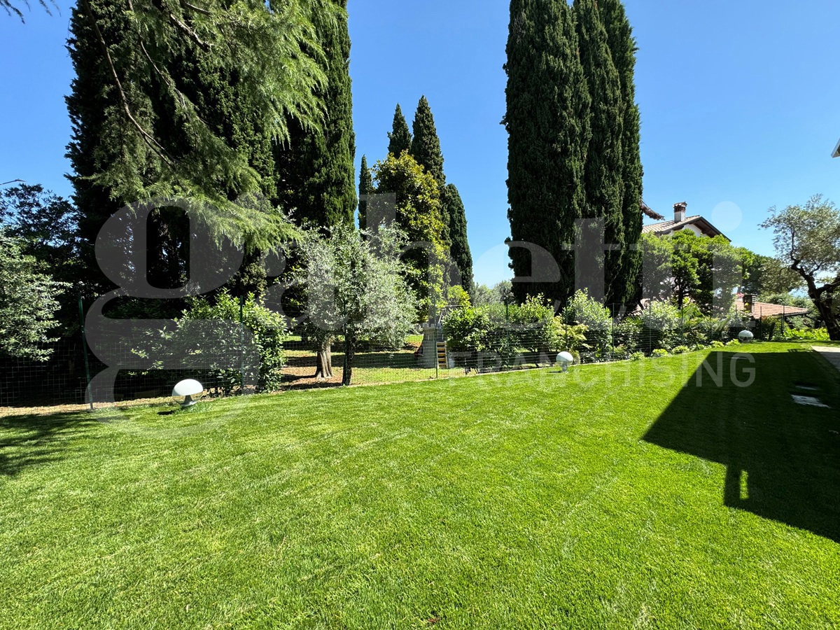 Attico in vendita a Padenghe sul Garda