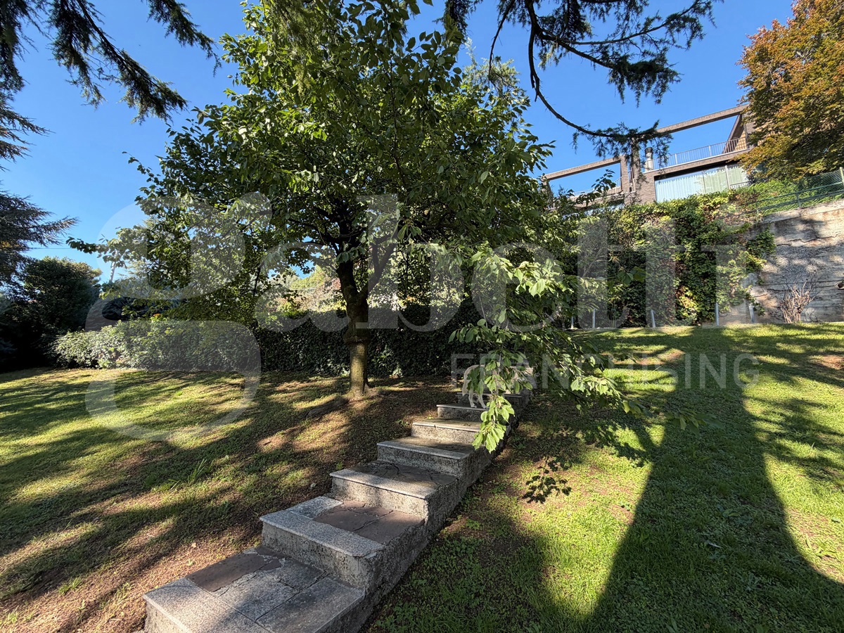 Villa in vendita a Brescia