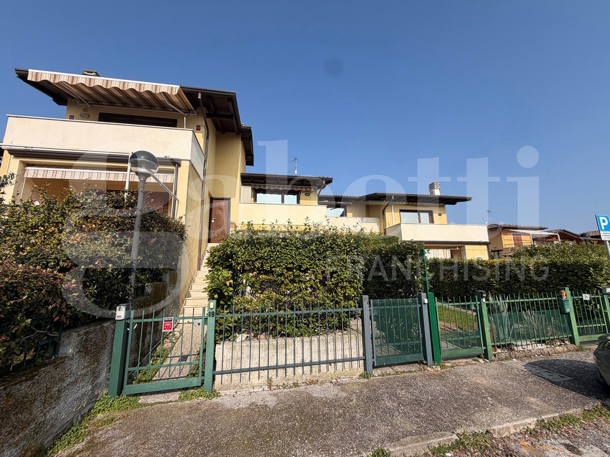 Bilocale in vendita a Puegnago sul Garda