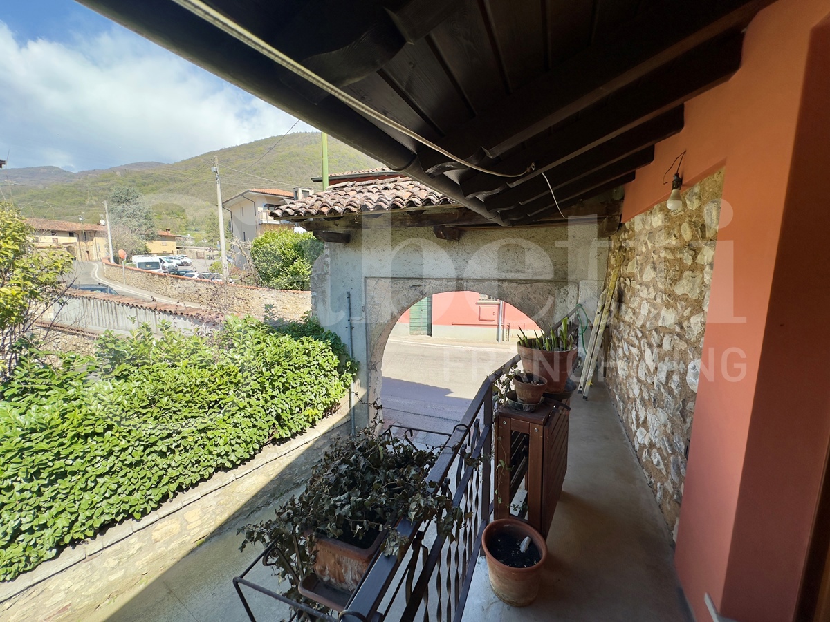 Bilocale ristrutturato a Gussago