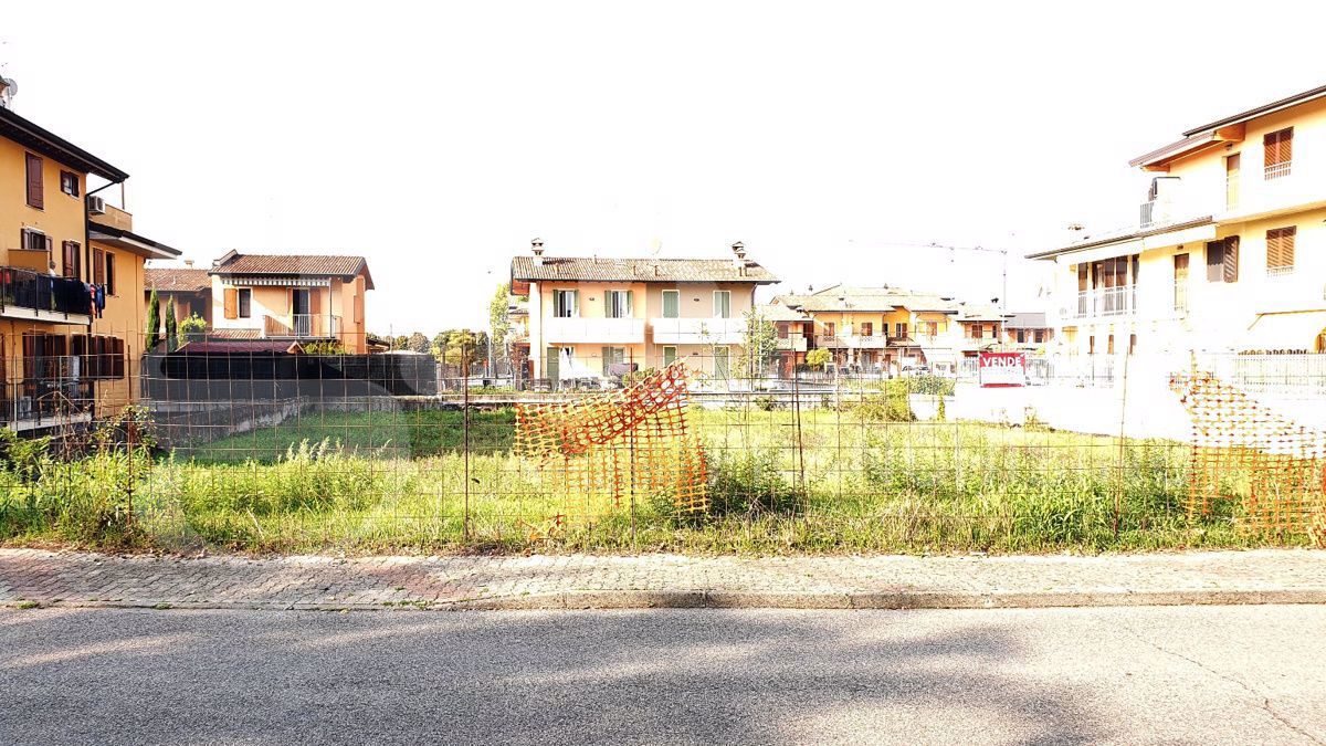 Terreno Edificabile in vendita a Urago d'Oglio