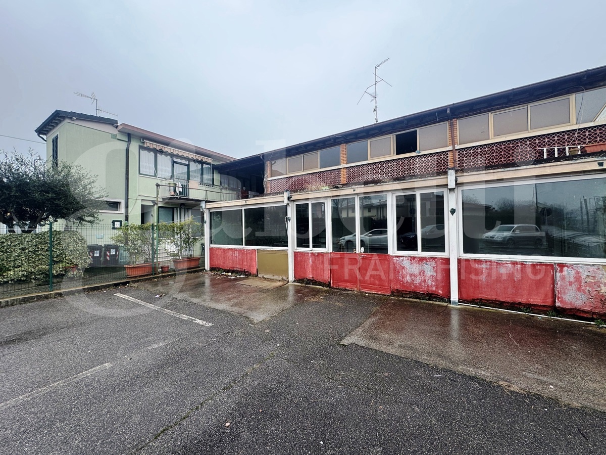 Negozio in vendita a Paderno Franciacorta