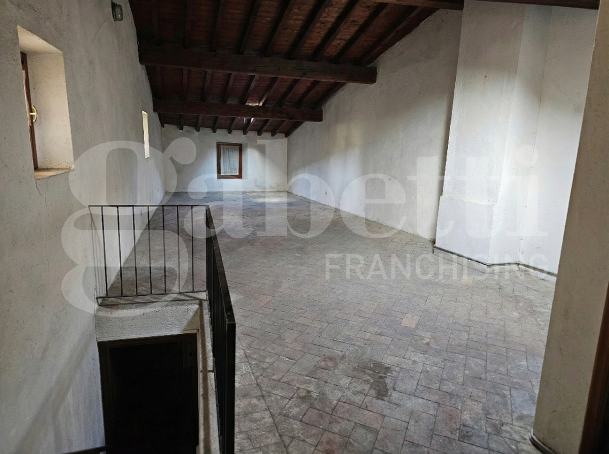 Casa indipendente da ristrutturare a Brescia