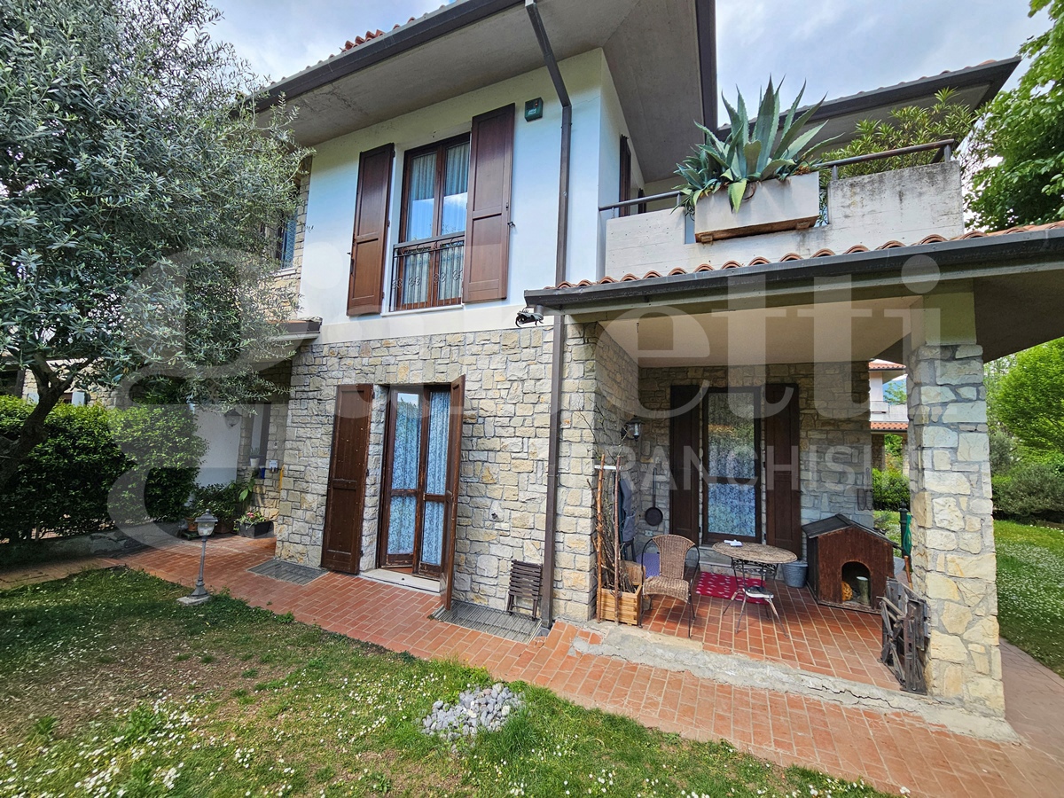 Villa in vendita a Collebeato