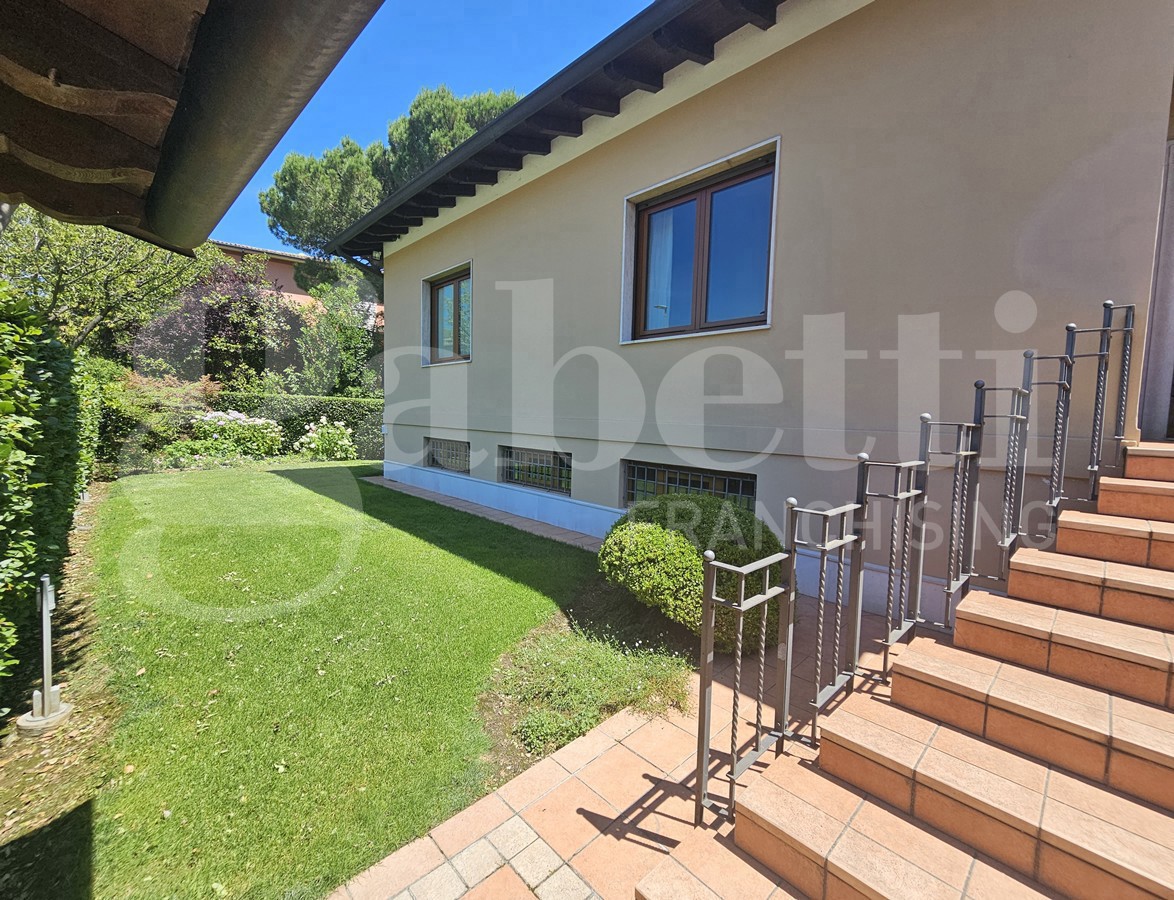 Villa in vendita a Brescia