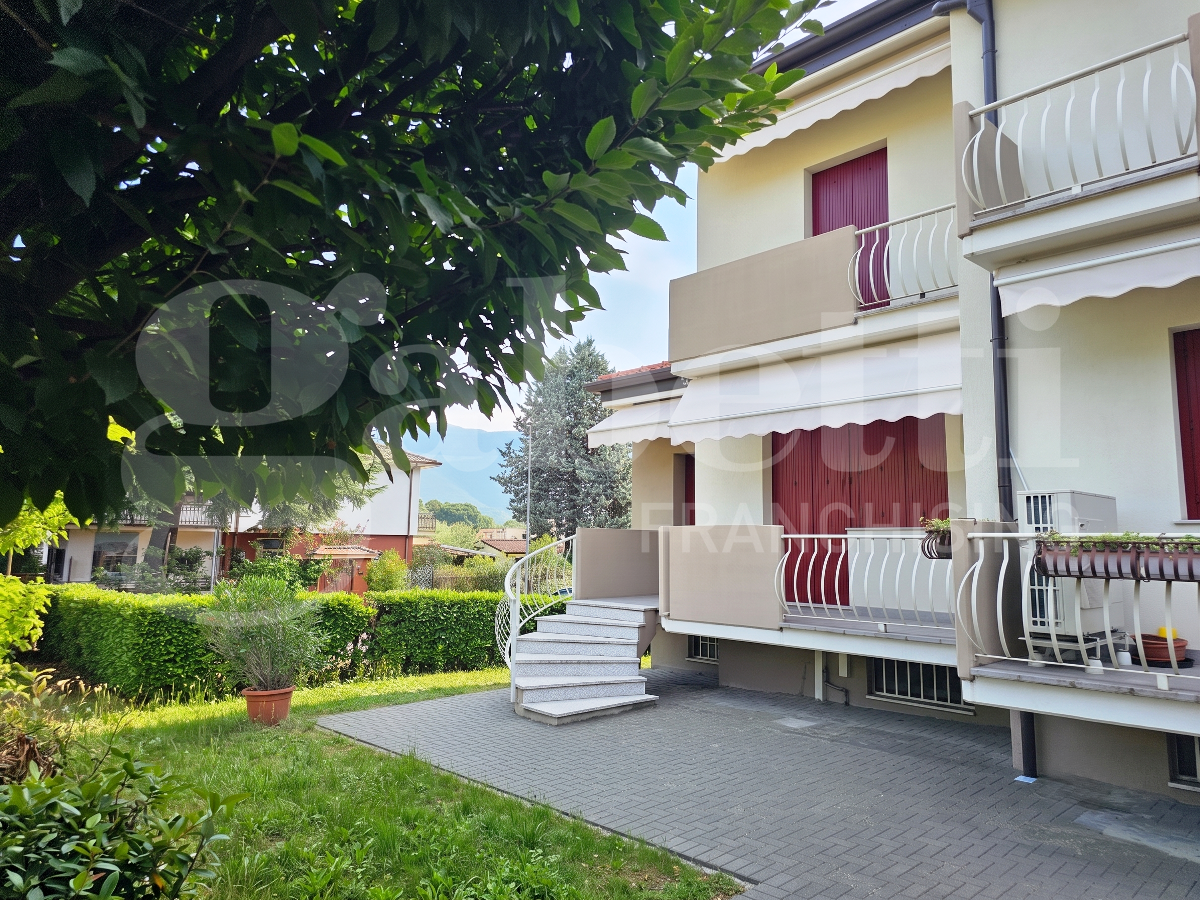 Villa in vendita a Collebeato