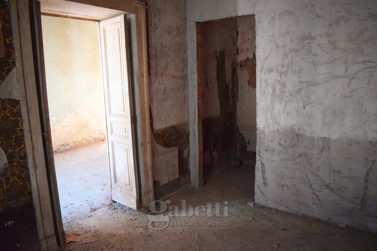 Trilocale da ristrutturare a Campobasso