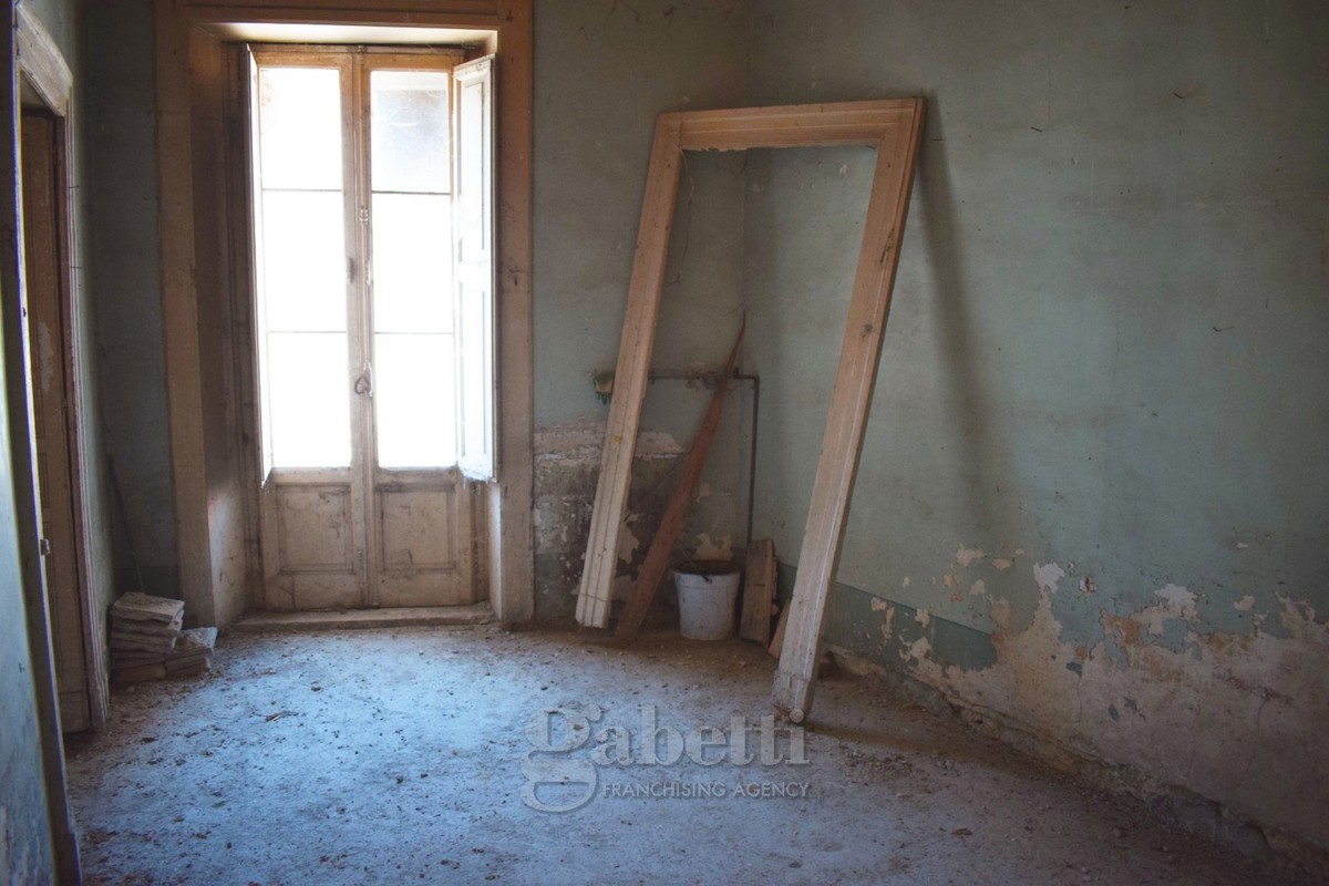 Trilocale da ristrutturare a Campobasso