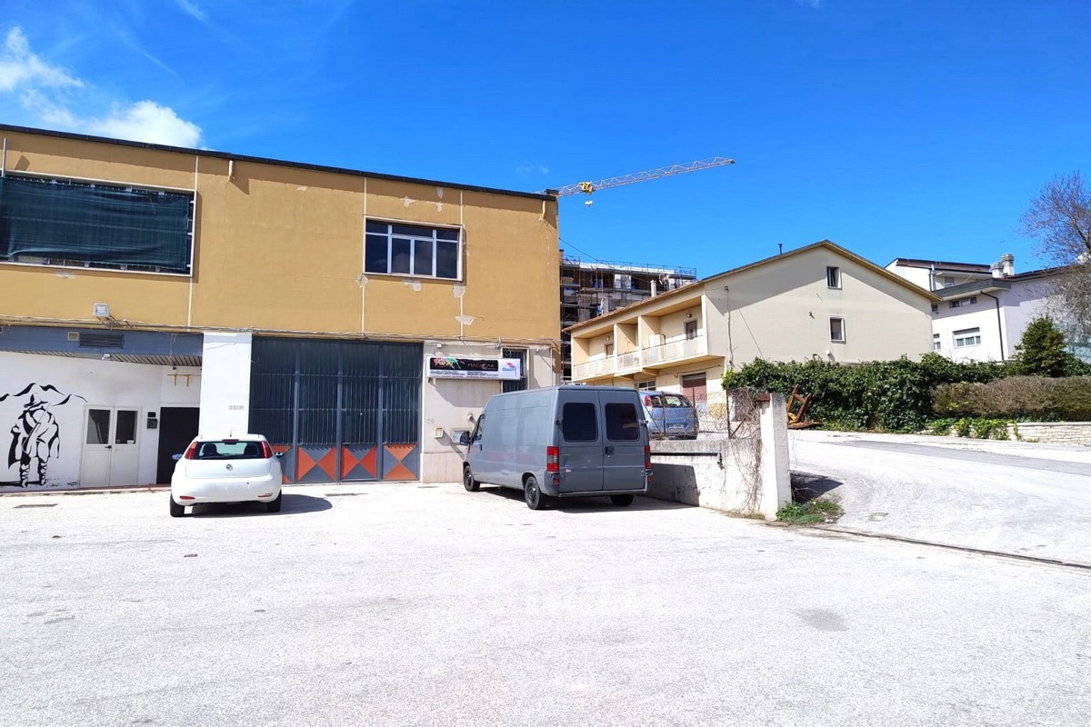 Capannone in affitto a Campobasso