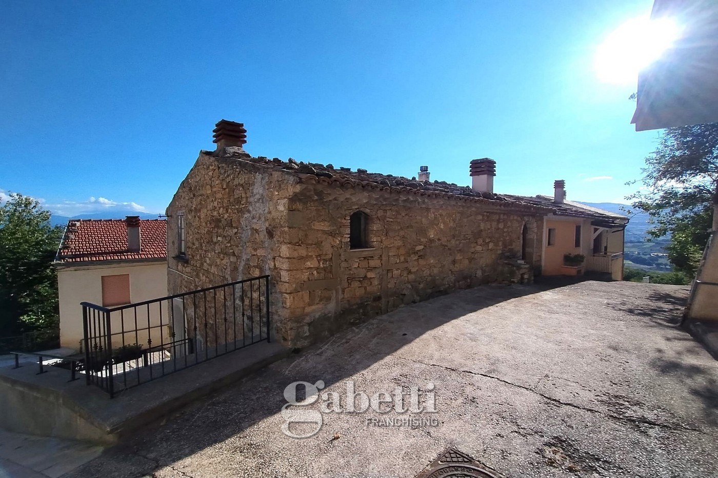 Casa indipendente da ristrutturare a Molise