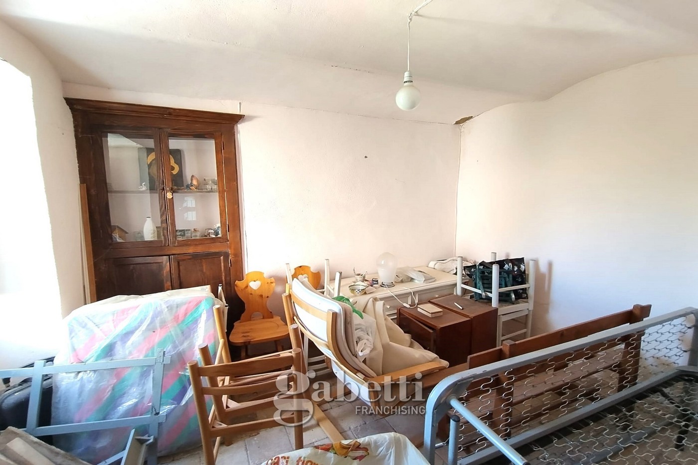 Casa indipendente da ristrutturare a Molise