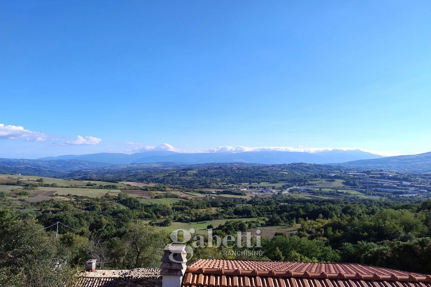 Casa indipendente da ristrutturare a Molise